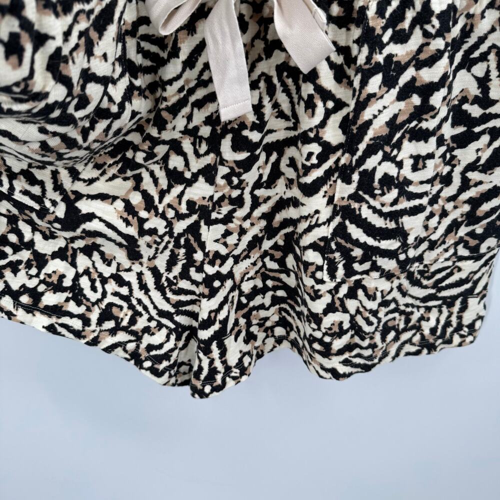 Lou & Grey Black and White Printed Sleeveless Romper - Picture 8 of 11